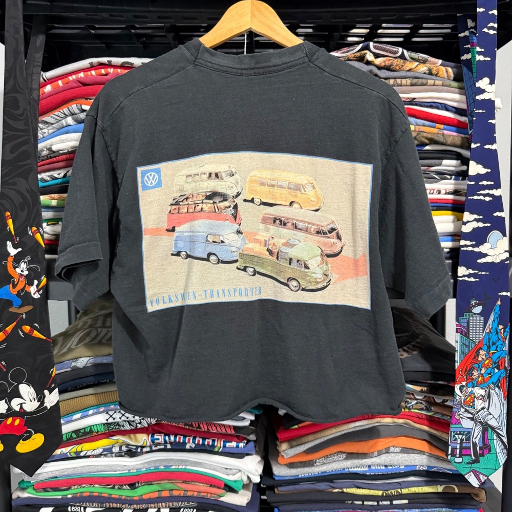 Vintage Black Volkswagen Transporter Archiv-Edition Graphic Tee Cropped